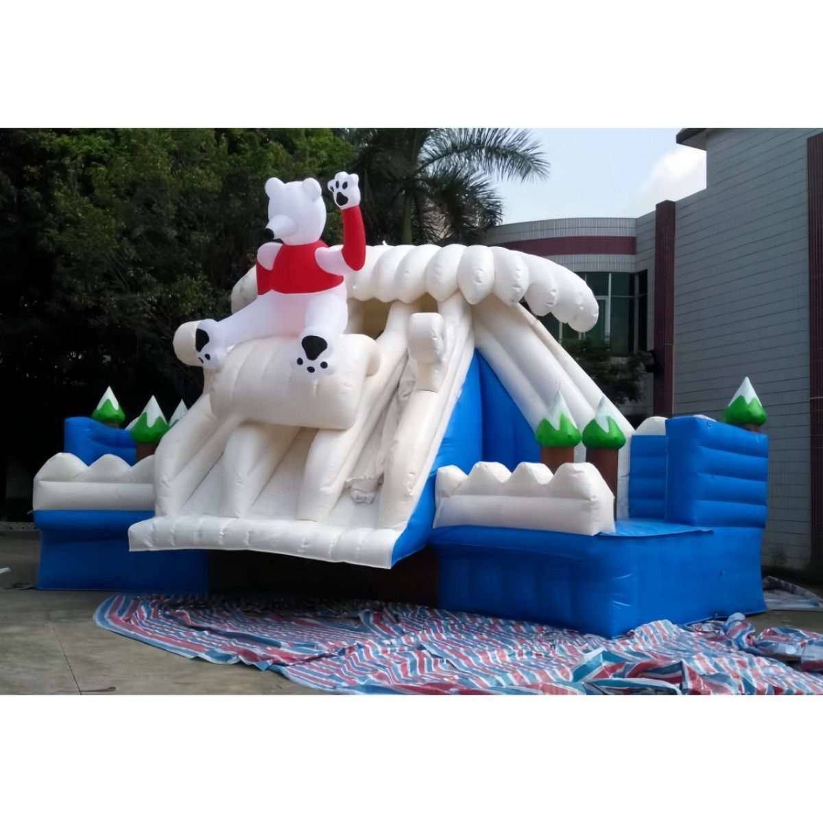Polar Bear pool 2