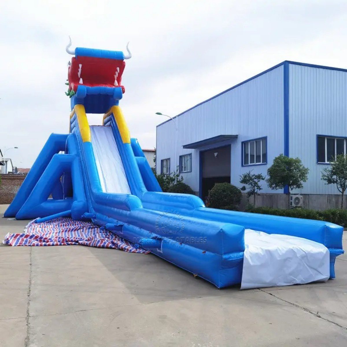 Giant water slide 3_1