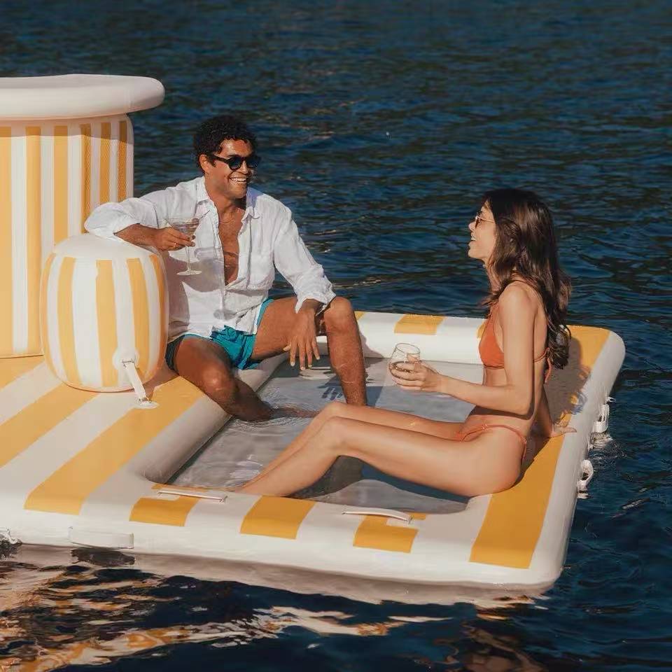 Giant Cabana 4