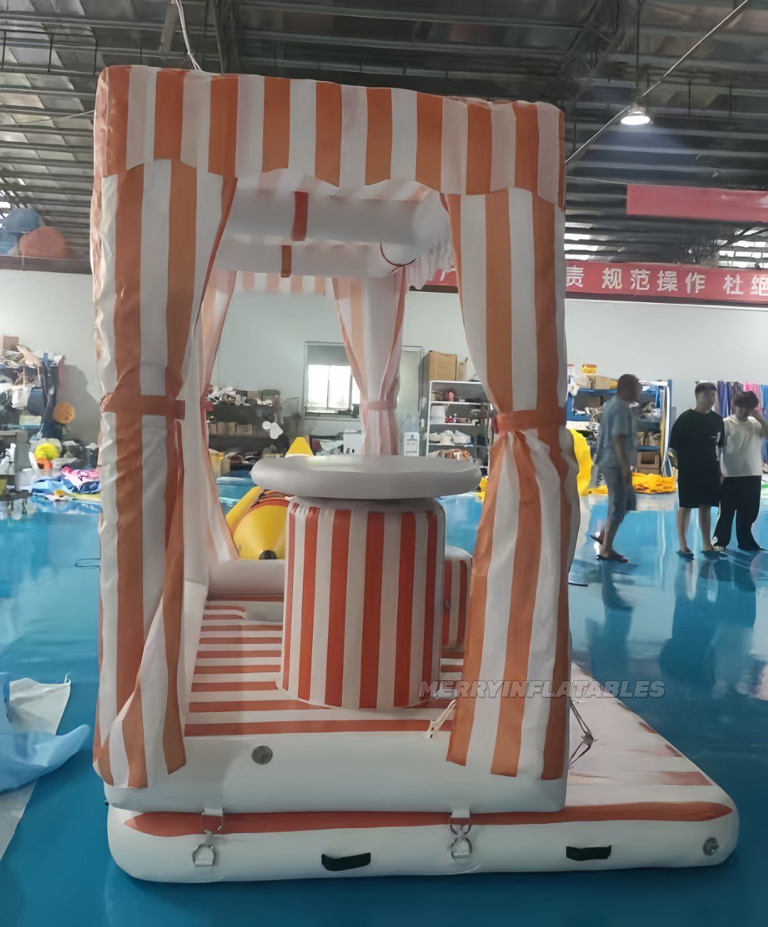 Giant Cabana 8