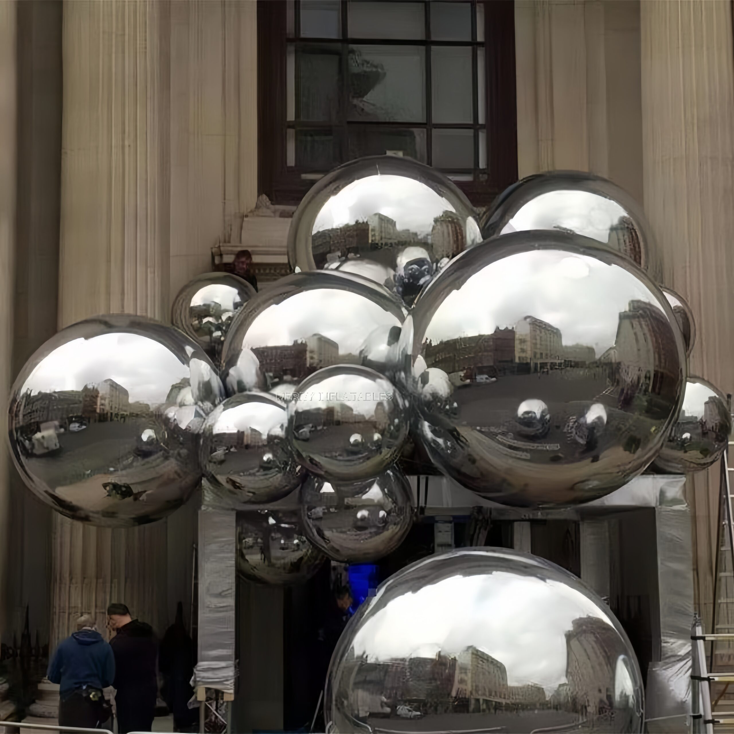 Mirror ball3