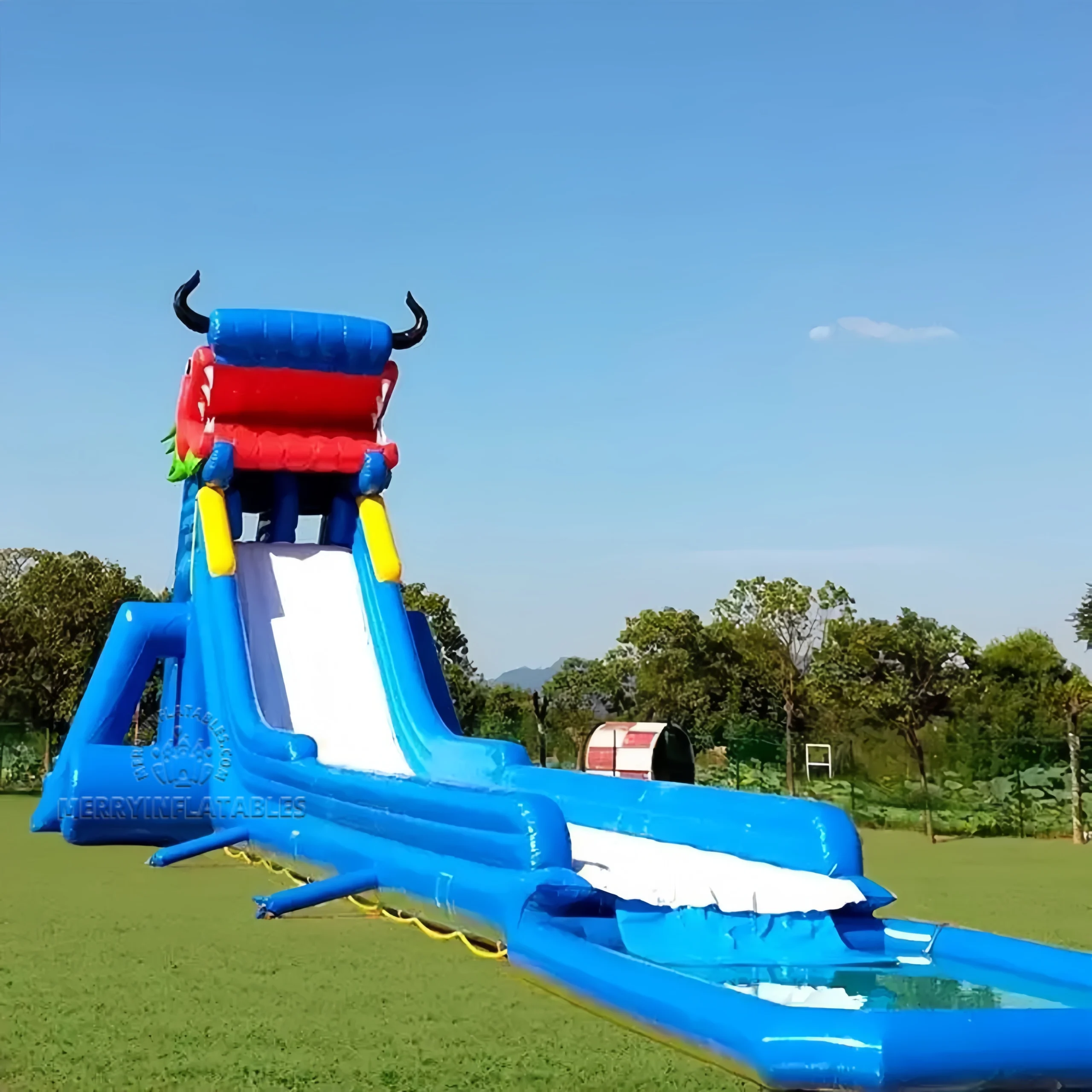 giant dragon